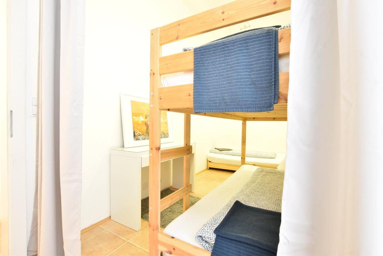 Riesiges Zentrales Apartment Mit Parkplatz อินส์บรุค ภายนอก รูปภาพ