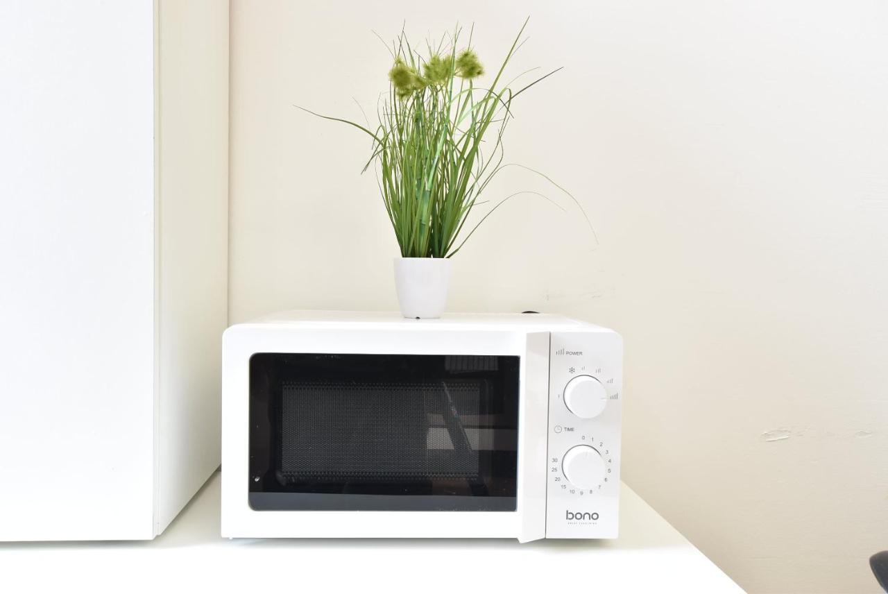 Riesiges Zentrales Apartment Mit Parkplatz อินส์บรุค ภายนอก รูปภาพ